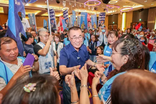 直搗蘇巧慧本命區！李四川鶯歌競總成立　支持者高喊凍蒜