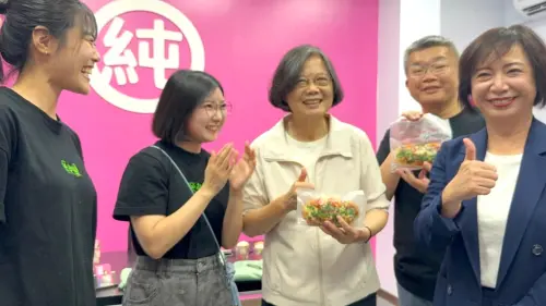 不能輸高雄珍奶！沈伯洋周日到台中　網友狂點「大麵焿＋麻薏湯」