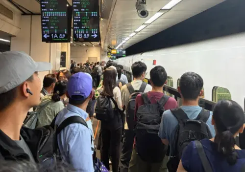 中秋節高鐵自由座擠爆！「一堆人有座位不上車」　站務人員神操作