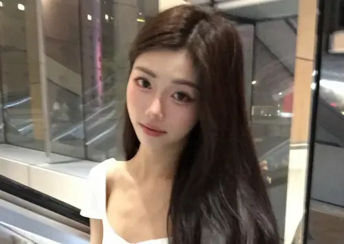 ▲羊羊是知名網紅，因精緻美貌與高挑身材受到矚目。（圖／翻攝自羊羊IG@_qqsheep）