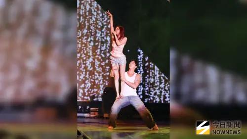 戰勝血癌來台幫宣美伴舞！《單身》車炫承光頭變肌肉猛男狀態超狂