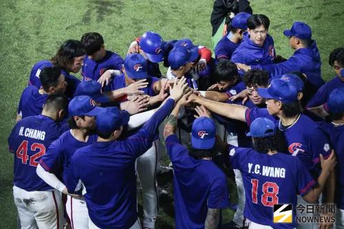▲2026年名古屋亞運棒球項目，中華隊在複賽第2戰不敵日本隊，最終落入銅牌戰。（圖／特派記者朱永強攝,2026.9.26）