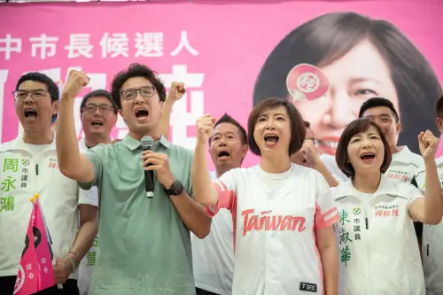 讚何欣純是「俠之大者」　沈伯洋感性喊：拜託大家替媽媽投票