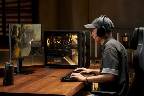 華碩電競桌機TUF Gaming T700來了！集結RTX50顯卡剽悍出擊