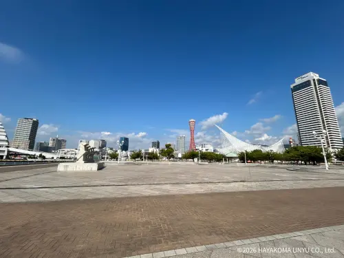 ▲購買票券的玩家，可在神戶美利堅公園，領取活動地圖、皮克敏紙製遮陽帽、束口後背袋與雨傘吊飾等實體紀念品。（圖／《Pikmin Bloom》官方提供）