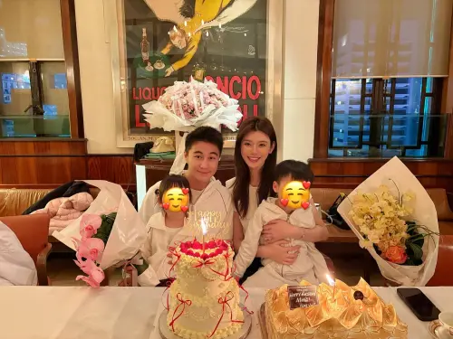 ▲何猷君（左）和奚夢瑤於2019年7月領證結婚，目前育有一子一女。（圖／Mario Ho IG@momomarioho）