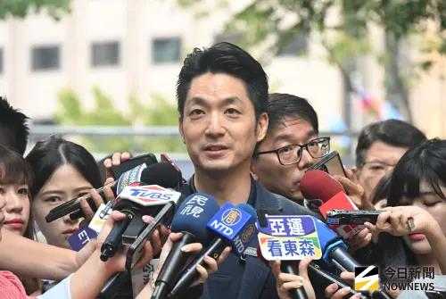 5萬人朝聖玩瘋了！蔣萬安逼出「全台文豪」狂哼：像蔗樣的選情