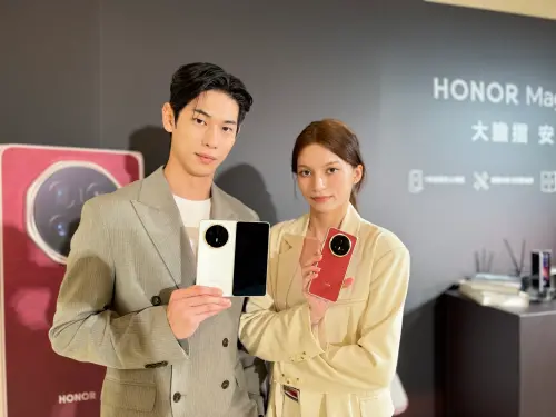 摺疊機大戰！HONOR Magic V6超耐操　泡水、電鑽都上場還玩不壞