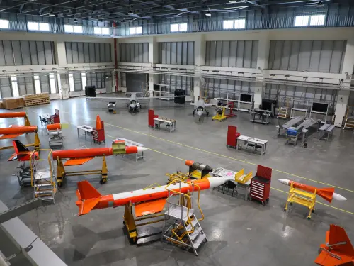 Photo shows an unmanned aerial vehicle research and development facility at the NCSIST's Minxiong campus. (Chiayi County Government)