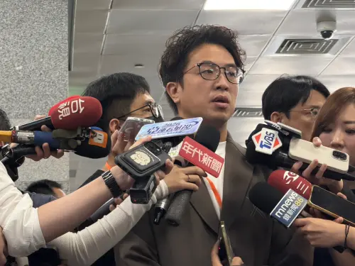 被白營諷競總開幕動員「人造洋流」　沈伯洋笑喊：怕沒有人