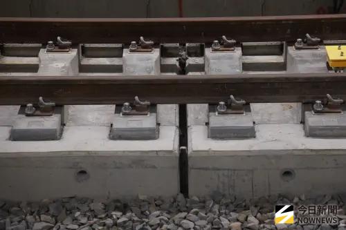▲臺南車站新站即將落成啟用，也象徵臺南市區鐵路地下化計畫第一階段即將完成。（圖／記者葉政勳攝 ,2026.10.01）