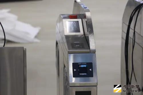 ▲臺南車站新站即將落成啟用，票閘口採用全新機台。（圖／記者葉政勳攝 ,2026.10.01）