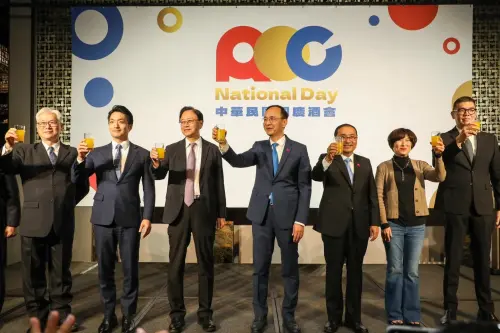 獨／朱規鄭不隨？國民黨國慶酒會喊卡