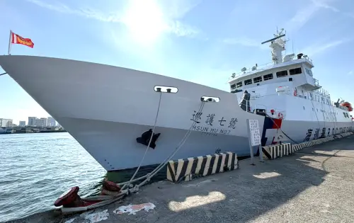 守護漁民並保障漁權！海巡署巡護七號船完成巡護任務返抵高雄港
