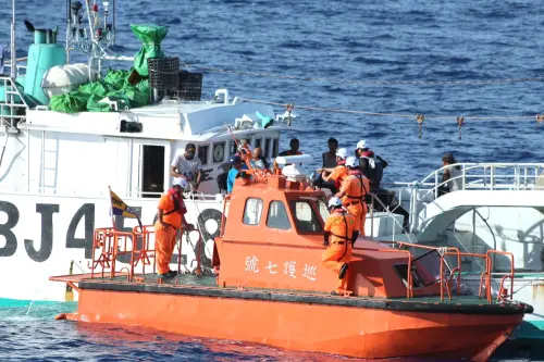 ▲海巡署艦隊分署巡護七號巡護船執行115年度第2航次遠洋漁業巡護任務，此航次期間共計登檢及慰問我國籍漁船13艘，以實際行動維護我國漁業權益及海上作業安全。(圖／海巡署艦隊分署提供)