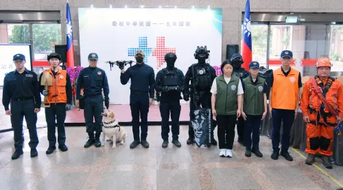 國慶大會亮點！2500名防災士參與遊行　鏟子超人也來了