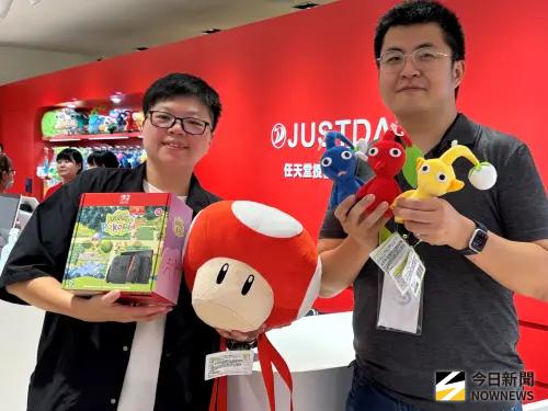 ▲中部獨家「任天堂授權商品旗艦中心」，引進皮克敏、超級瑪利歐及動物森友會等角色周邊，提供玩家選購。（圖／記者金武鳳攝，2026.10.1)