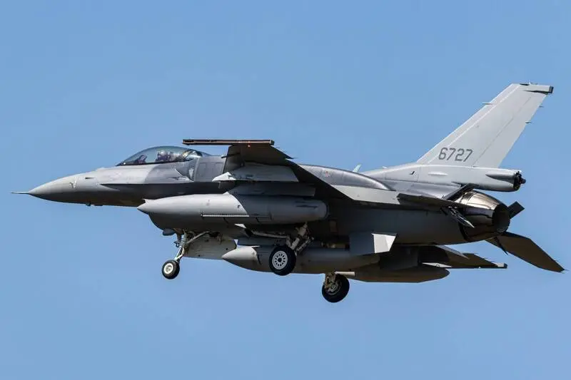 全新F-16V預計今抵達!外媒曝差異 台灣爭取「延宕交機」2補償