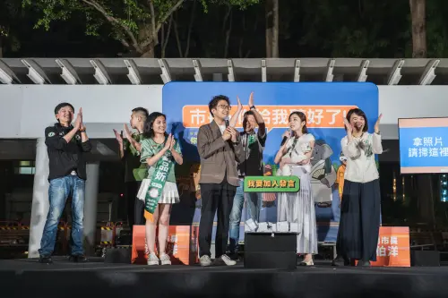 ▲沈伯洋舉辦肥皂箱活動，王乃伃發問，引起質疑。（圖／沈伯洋辦公室提供）