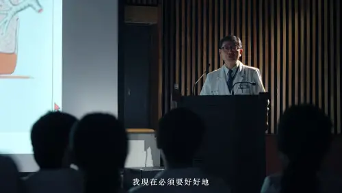 ▲台大醫院副院長、肺癌權威陳晉興分享，有一天我們都需要靠年輕醫師拯救生命，因此也必須好好教導學生。（圖／取自台大外科YouTube頻道）