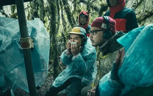 ▲《怎麼可能我家的祖先是你家的鬼》在山上拍攝40天，蘇達挑戰自導自演，也深刻體會一人身兼兩職的困難。（圖／華映娛樂提供）