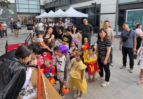 ▲和逸飯店·台南西門館推萬聖節住房專案，將住宿、早餐、萬聖晚宴及親子玩樂一次打包。（圖／和逸飯店提供）