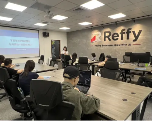 企業導入AI卡關　 睿飛商盟辦AI 培訓陪跑解決