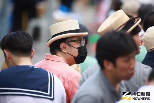 現身沈伯洋造勢活動！蔡康永經紀人揭原因：考慮專訪兩位候選人