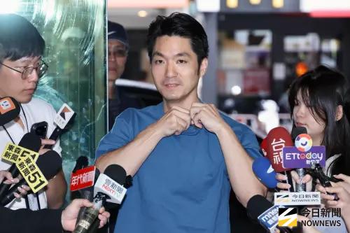 ▲台北市長蔣萬安（如圖）公開邀請蔡康永出席競選總部成立大會並安排入座「搖滾區」。（圖／記者嚴俊強攝）