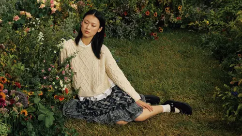 ▲不少女生鎖定今天開賣的GU × rokh秋冬系列。（圖／GU gu-global.com）