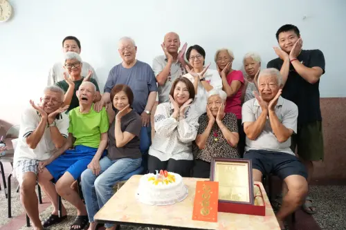 周春米慰訪百歲人瑞　讚長者自理生活展活力