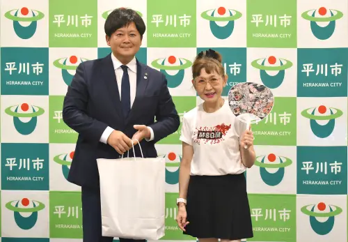 ▲徐雪芳副董事長(右)拜訪平川市長工藤 貴弘(左)並邀請來台參加青森弘前文化物展嘉年華開幕活動。（圖／品牌提供）