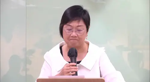「打A不會救到B！」徐佳青請辭狠噹蔣萬安：也無法使人會講英文