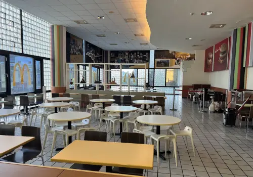 國小畢旅「整團吃麥當勞」！1.6萬人見行程讚爆：台灣人童年回憶