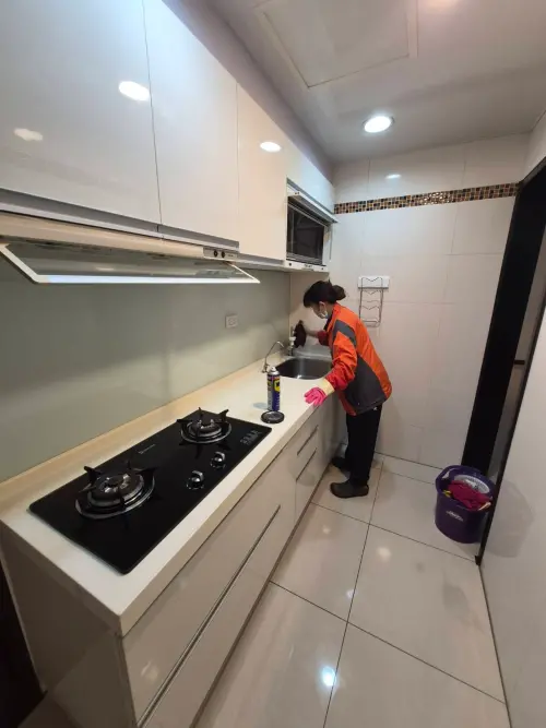 ▲曼莉在台灣工作多年，和先生建立起自己的清潔服務事業。（圖／曼莉提供。）