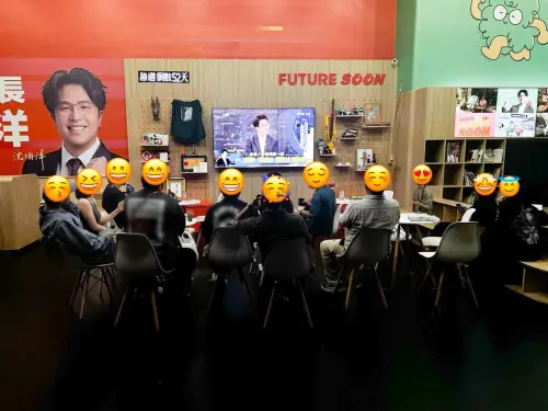 沈伯洋上《少康》專訪線上觀看破14萬！幕僚「監看老闆」畫面曝