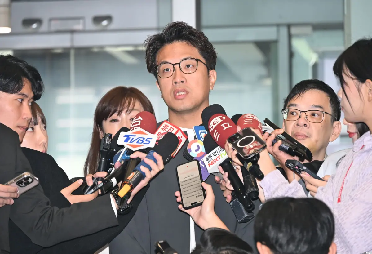 被趙少康讚「很帥氣」　沈伯洋反應曝：趙大哥從頭到尾都很友善