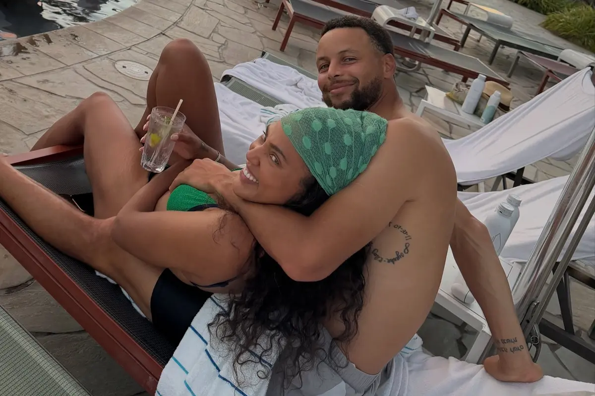 ▲金州勇士超級球星柯瑞（Stephen Curry）平時偶爾會小酌放鬆，但為了扛起球隊新賽季的重任，他已開啟嚴格的「賽季禁酒模式」。（圖／翻攝自@ayeshacurry IG）