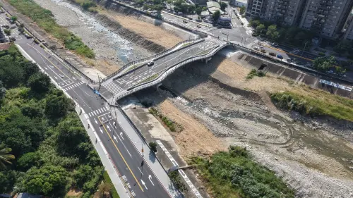 告別繞路　台中坪林新橋通車　省下10分鐘