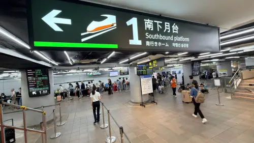 高鐵昨分流見效、自由座等20分可上車　國道南港今紫爆時速2公里