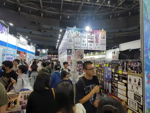 ▲福袋、一番賞、模型與角色周邊都是今年高雄動漫節的人氣商品。（圖／NOWNEWS攝）