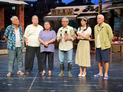 蔡康永現身沈伯洋造勢！吳念真：這年紀做選擇，負什麼責任他清楚