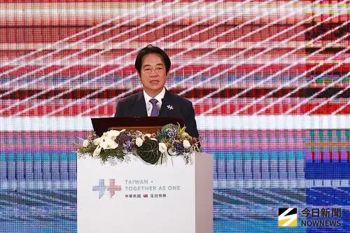 國慶晚會登場！賴清德突喊話韓國瑜一句話　卓榮泰立刻轉身握手