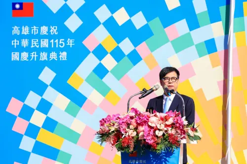 ▲陳其邁認為，高雄進步從來不是簡單的路，但他始終相信，夢想不在遠方、就在自己的家鄉，因為高雄是他生懸命的地方。(圖／高市府提供)