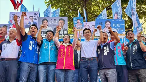 ▲林霈涵議員與台中市長候選人江啟臣成立聯合競選總部，市長盧秀燕及多名立委到場站台。（圖／競總提供）