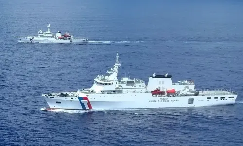 台帛海巡合作再深化！嘉義艦與澎湖艦到帛琉經濟海域展開海上共巡