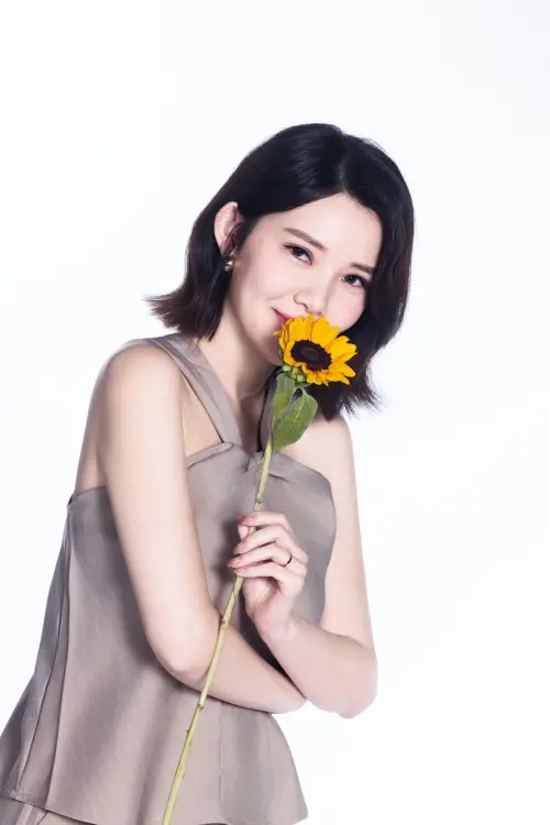 ▲林佩潔去年升格人妻，今宣布懷孕喜訊，並透露預產期在明年春天。（圖／中天提供）