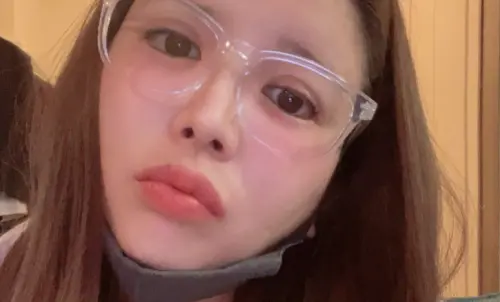 才偷麵包被抓！坂口杏里直播又出包　超市順手牽羊店員急追出店