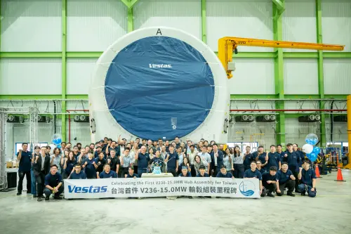 全台首座V236風機輪轂組裝　Vestas：台灣離岸風電里程碑