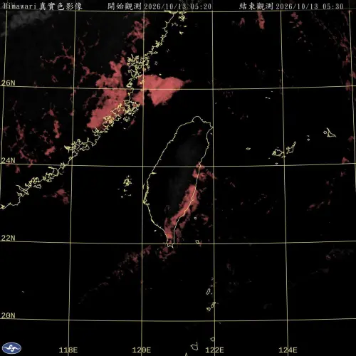 ▲今（13）晨5時20分真實色雲圖顯示，各地晴朗，花東有稀疏低雲。（圖／中央氣象署cwa.gov.tw）